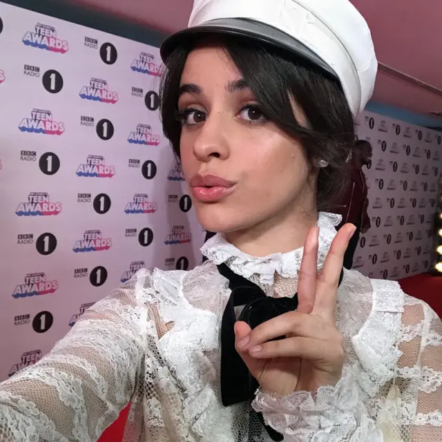 Selfie de Camila Cabello para la BBC.
