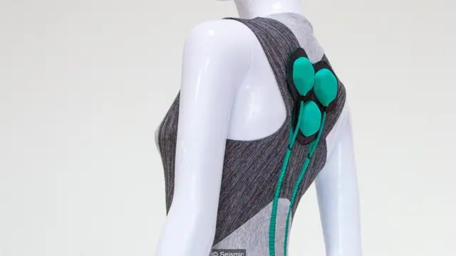 எந்திரன்: முதியவர்களின் வாழ்க்கையை சுலபமாக்கும் சூப்பர் ஆடை