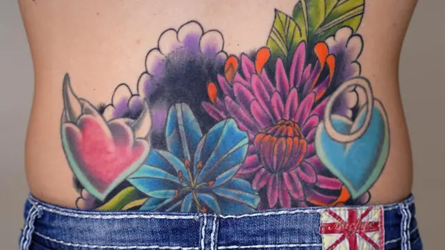 Flores para cobrir a tatuagem anterior nas costasgalera bet tempo de saqueJen