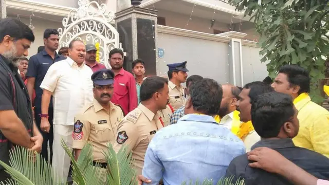 కన్నా ఇంటివద్ద ఉద్రిక్తత