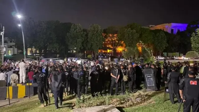 सुरक्षाकर्मी