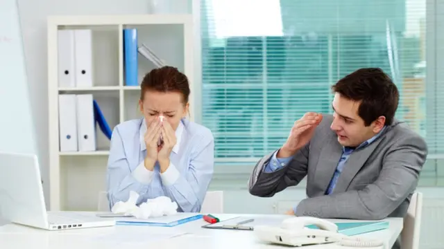 عملك أثناء مرضك