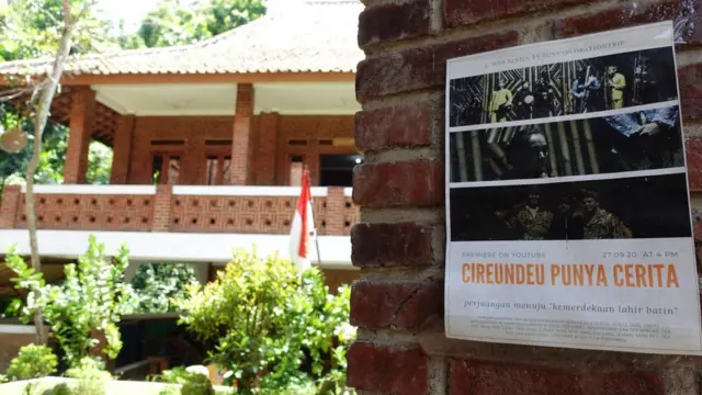 Pamflet Kampung Cirendeu