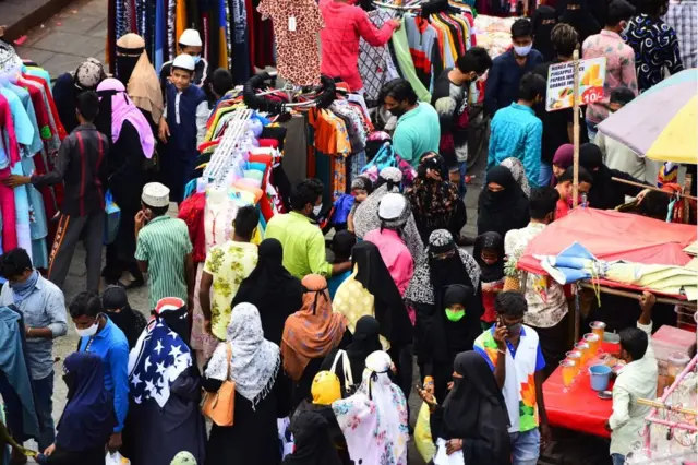 చార్మినార్ రద్దీ