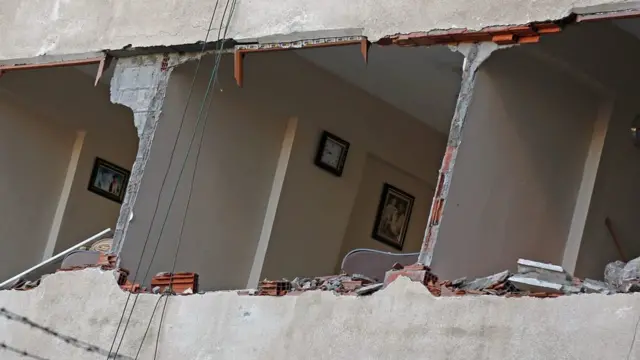 انفجارمهیبی در مقابل یک مرکز پلیس در شهر دیاربکر در جنوب شرق ترکیه