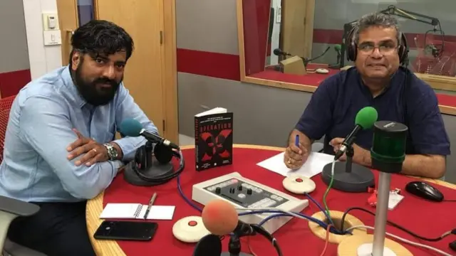 रेहान फजल आणि इंडिया टुडेचे ज्येष्ठ पत्रकार संदीप उन्नीथन