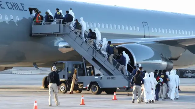 Chile expulsa a migrantes