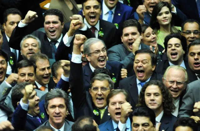 Aliados comemoram com Eduardo Cunha a eleição à Presidência da Câmarasaldo de bônus cassino vai de bet2015