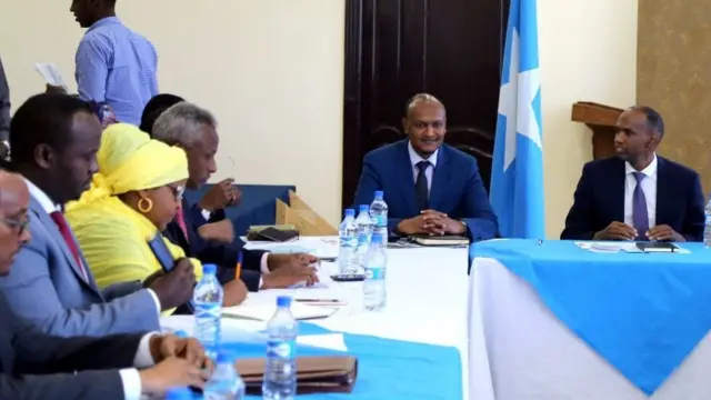 Golaha wasiirada cod aqlabiyad ah ku ansixiyay in dhiibistii Qalbi Dhagax loo maray sifo sharci ah