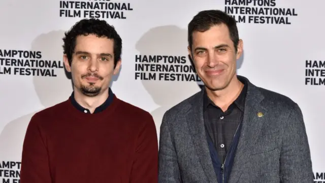 Режиссер картины Дэмиен Шазелл (слева) и автор сценария Джош Сингер после показа фильма на международном кинофестивале в Хэмптонз, 6 октября 2018 г.