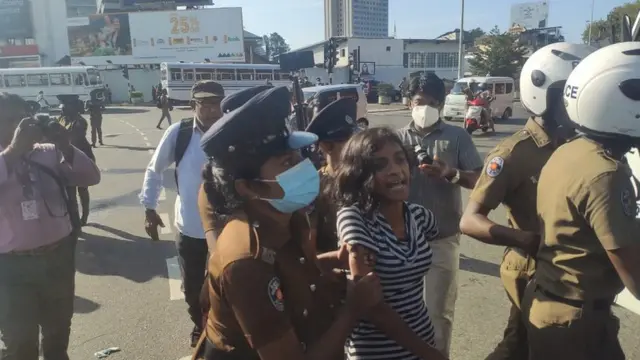 கொழும்பு ஆர்ப்பாட்டம்