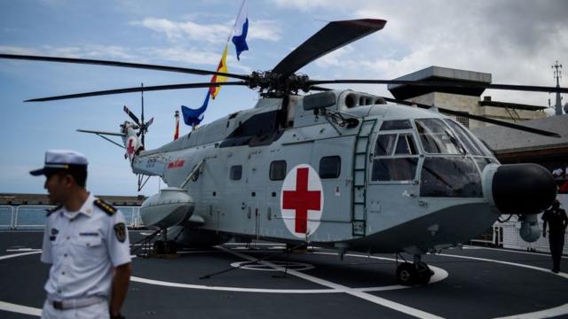 El Daishan Dao dispone de un helicóptero ambulancia para el traslado de los enfermos.