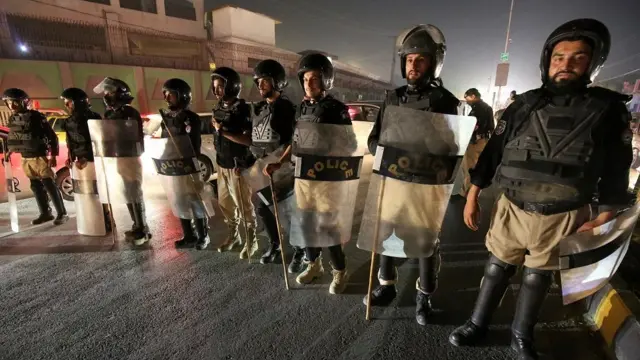 पाक पुलिस