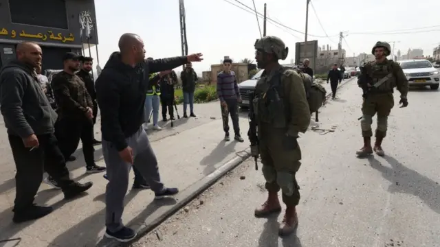 تشديد الأمن