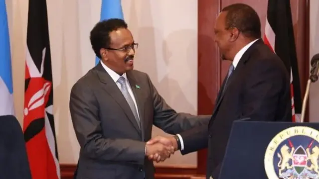 Rais Farmajo na jirani wa Kenya Uhuru Kenyatta