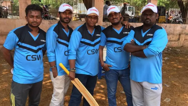 LIVE: #BBCStreetCricket போட்டியின் நேரலை (காணொளி)