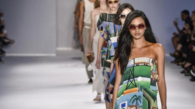 Desfilebet365 tem bonusmoda