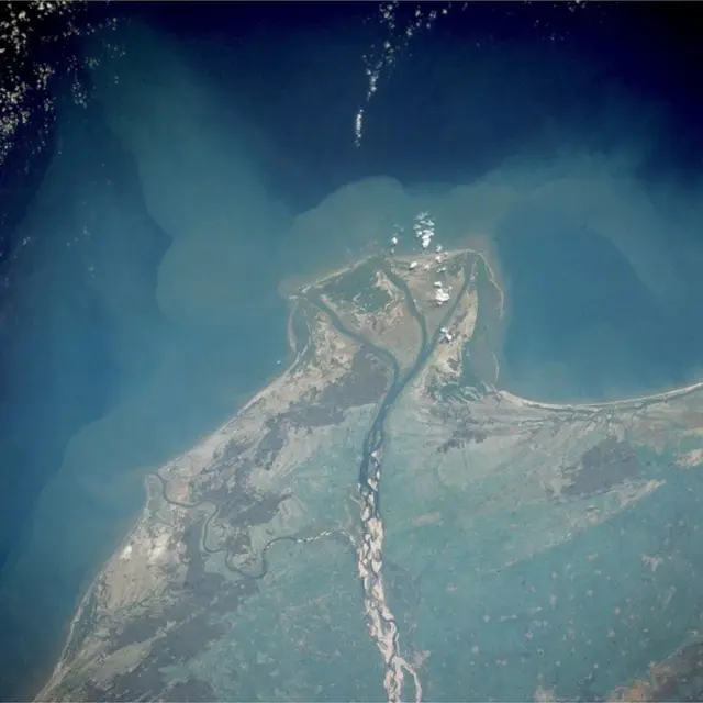 కృష్ణానది సాగర సంగమం