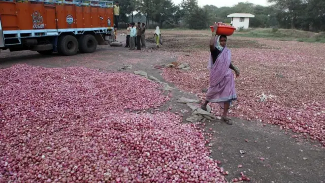પ્રતીકાત્મક તસવીર