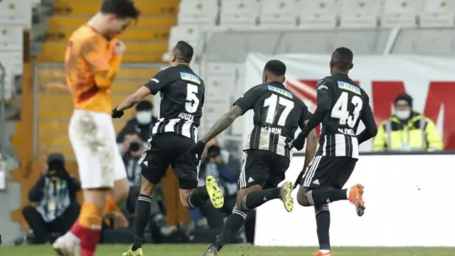 beşiktaşlı oyuncuların gol sevinci