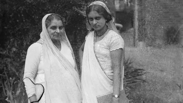 واڈیا دائیں