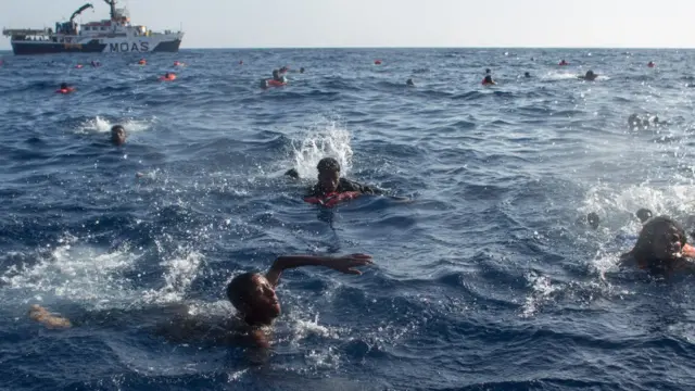 নৌকা ডুবে প্রতিবছর বহু অভিবাসী মারা যাচ্ছে। (ফাইল চিত্র)