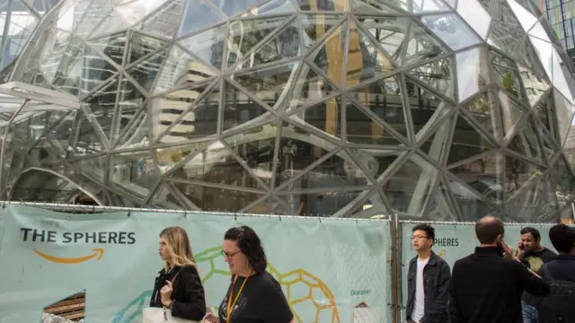 Las oficinas de Amazon en Seattle ocupan unos 40 edificios.