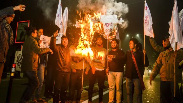 নাগরিকত্ব সংশোধনী বিলের বিরুদ্ধে আসামে প্রতিবাদ চলছে