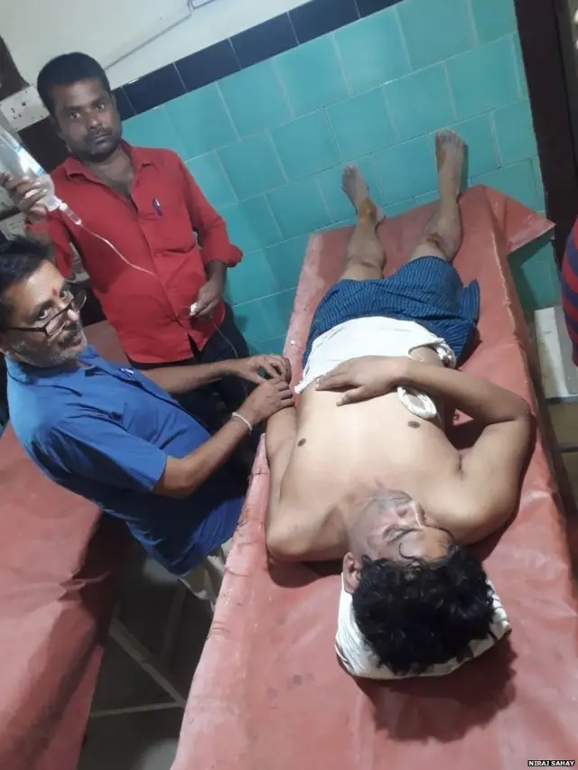 प्रोफ़ेसर से मारपीट