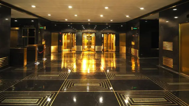 Nền tòa nhà 30 trong khu phức hợp Rockerfeller Plaza, New York