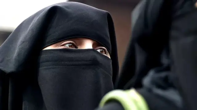 પ્રતીકાત્મક તસવીર