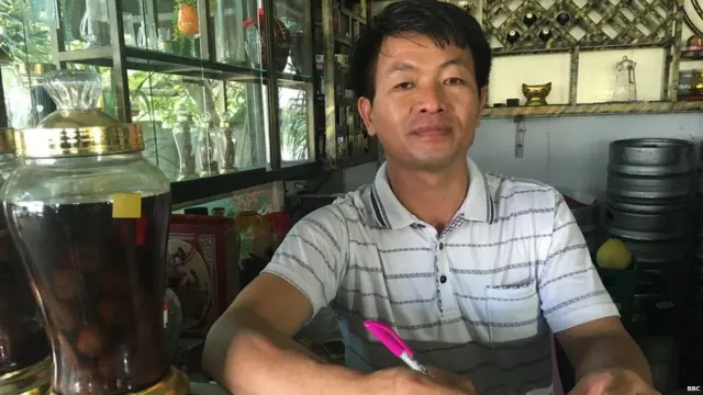 ਤੁੰਗ ਔਂਗ ਮੁਤਾਬਕ ਇੱਥੇ ਚੰਗੇ ਕਾਲਜ ਨਹੀਂ ਹਨ