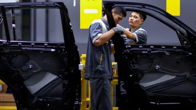 Car manufacturing in VN