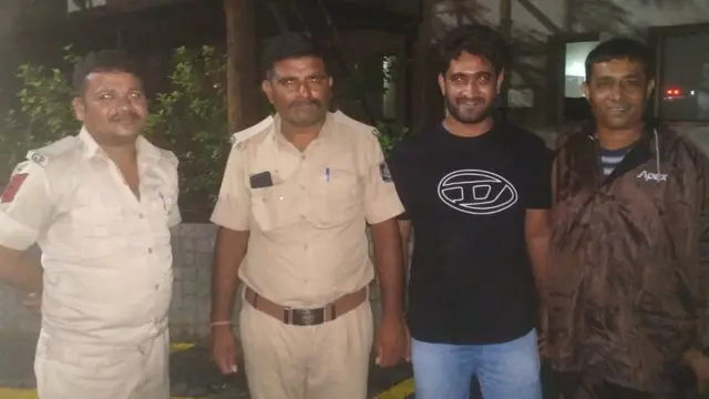 અમદાવાદ સેટેલાઇટ પોલીસ સ્ટેશનનો સ્ટાફ