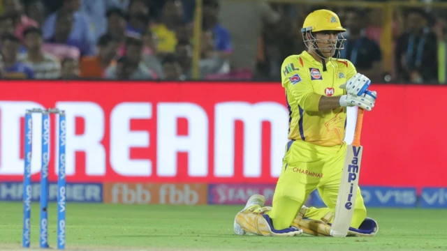 என்ன ஆனது கேப்டன் கூல் தோனிக்கு?