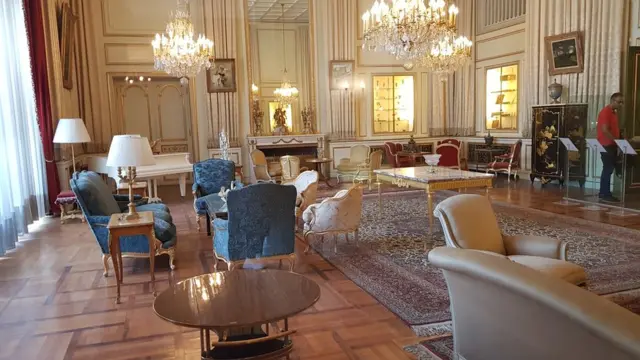 کاخ نیاوران