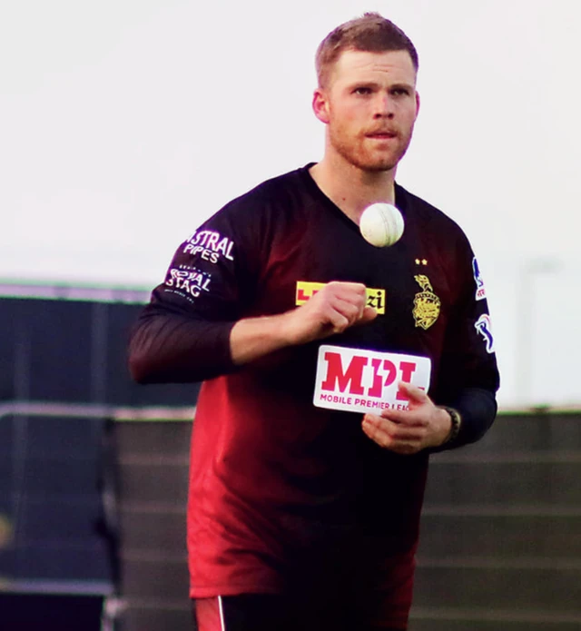 लॉकी फर्ग्युसन, कोलकाता नाईट रायडर्स