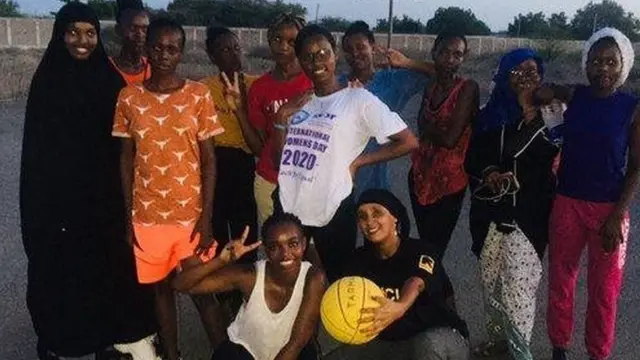 Starliin waxay bixisaa tabbabaro dhabka kubadda koleyga