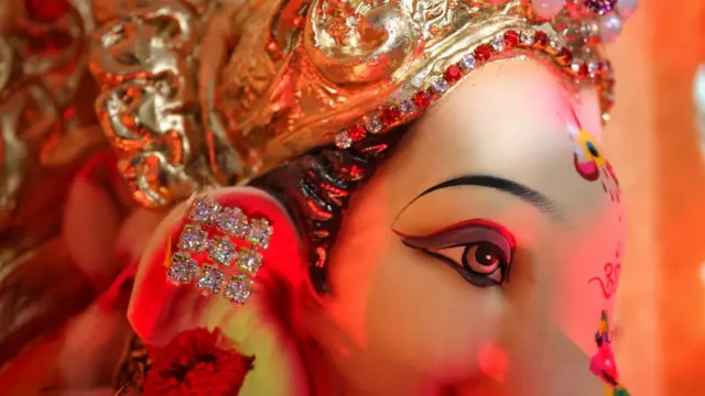 गणपती आरती