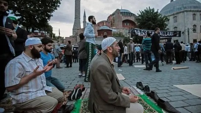 Anna Popova erotik rasmlar