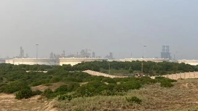 इंडियन ऑयल कॉरपोरेशन की रिफाइनरी