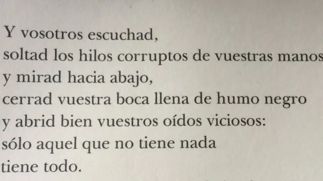 Versos del poema "País de poetas", del libro "Baluarte", de Elvira Sastre.
