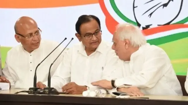 కాంగ్రెస్ నేతలు