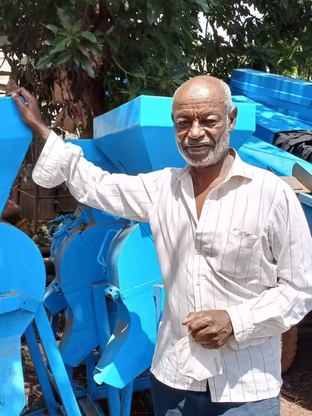 Obbo Ahimad Hasan Sukkaare, hojii kalaqaan kan beekaman