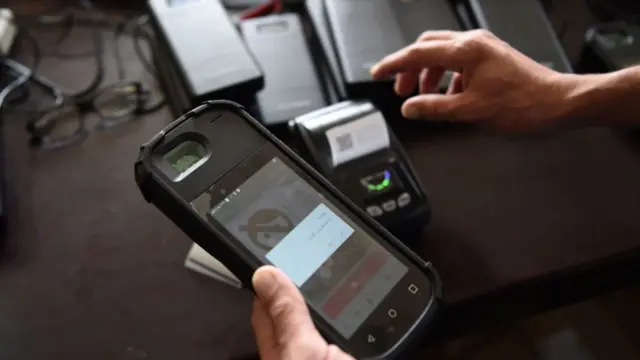 در انتخابات ریاست جمهوری از دستگاه بیومتریک استفاده شد ولی همان هم با جنجال زیاد همراه بود