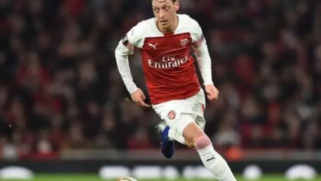 Kiungo wa kati wa Arsenal Mesut Ozil