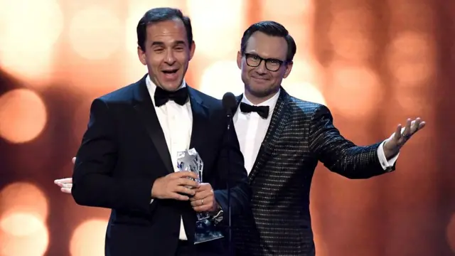 Director de la serie "Silicon Valley" de HBO recoge un galardón