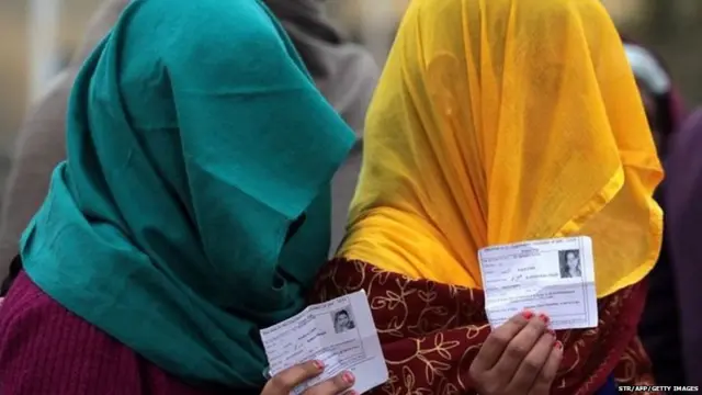 वोटर लिस्ट से गायब महिलाएं
