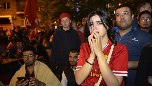 У фан-зоні у Києві "ліверпульці" також не цуралися емоцій