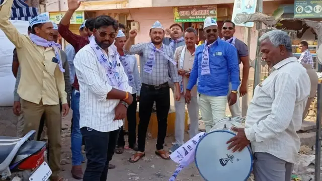 પંજાબ વિધાનસભા ચૂંટણી આપના વિજય બાદ બોટાદ જિલ્લા ખાતે આપના કાર્યકરોએ ઉજવણી કરી હતી